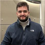 Profesor de reparto y apoyo en general apto para niños de cualquier edad. Posibilidad de ayuda en el deporte.